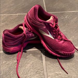 Brooks Adrenaline GTS 18